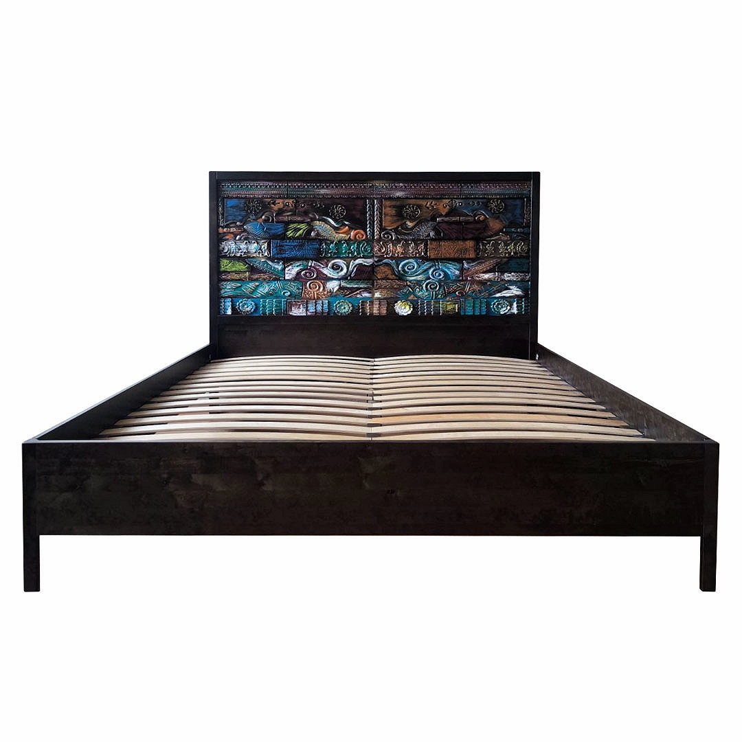 фото дизайнерской кровати из массива MH_625-1