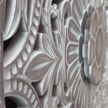 купить дизайнерскую тумбу из массива MH_135-45 в Москве и Санкт-Петербурге