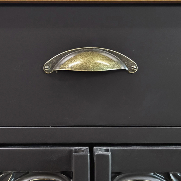 купить дизайнерскую тумбу из массива MH_135-27 в Москве и Санкт-Петербурге