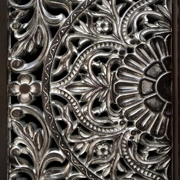 купить дизайнерскую тумбу из массива MH_135-5 в Москве и Санкт-Петербурге