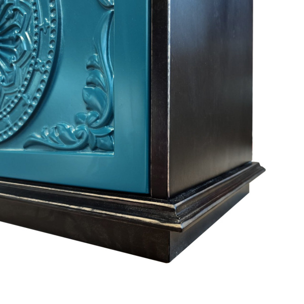 купить дизайнерскую тумбу из массива MH_144-2 в Москве и Санкт-Петербурге