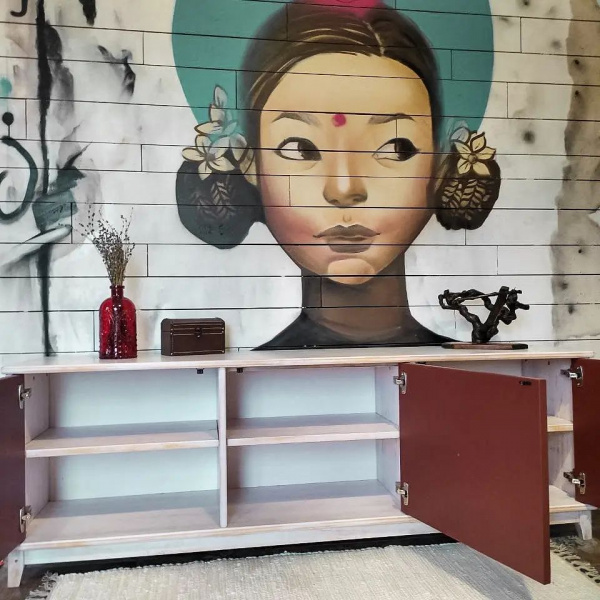 купить дизайнерскую тумбу из массива MH_144 в Москве и Санкт-Петербурге