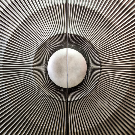 купить дизайнерскую тумбу из массива MH_194-3 в Москве и Санкт-Петербурге