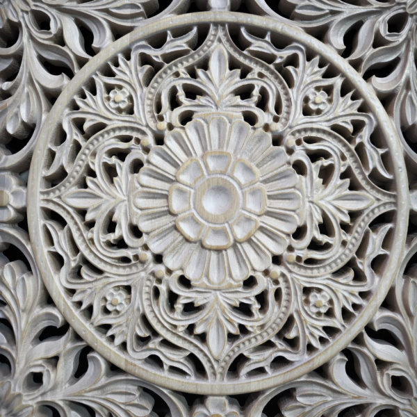 купить дизайнерскую тумбу из массива MH_135-28 в Москве и Санкт-Петербурге