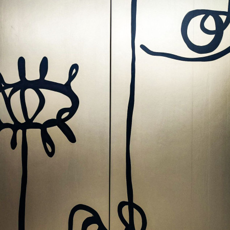 купить дизайнерский шкаф из массива MH_329-3