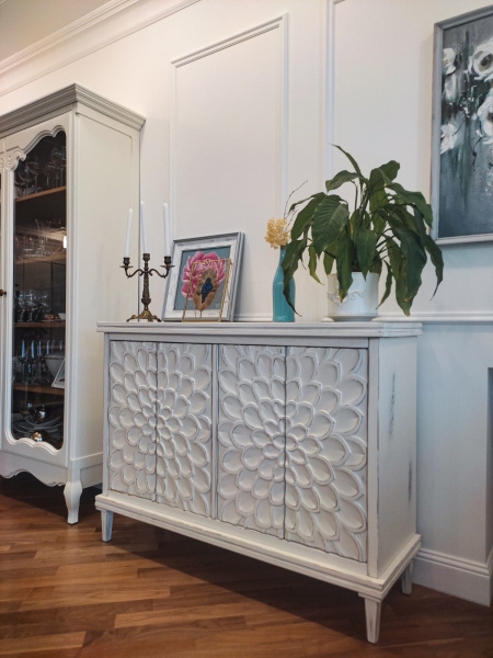 купить дизайнерскую тумбу из массива MH_178 в Москве и Санкт-Петербурге