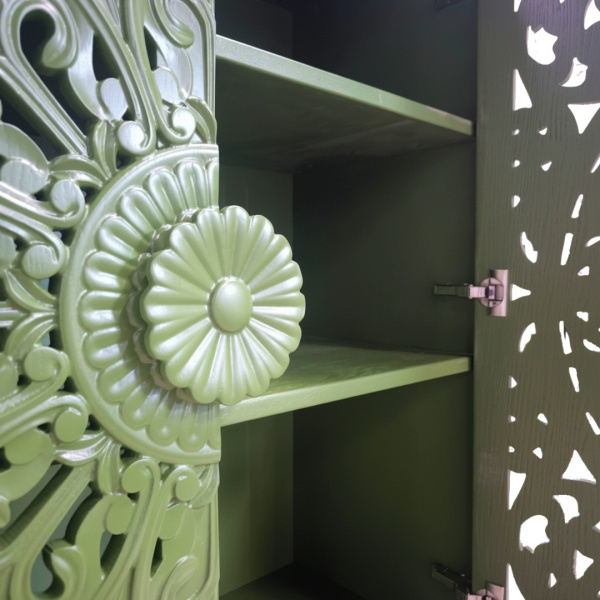 купить дизайнерскую тумбу из массива MH_142 в Москве и Санкт-Петербурге