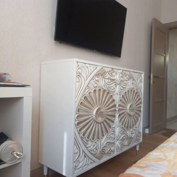 купить дизайнерский комод из массива MH_238