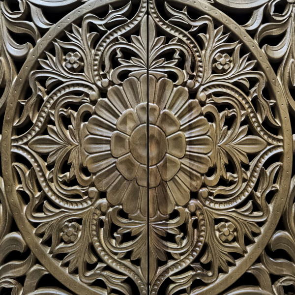 купить дизайнерскую тумбу из массива MH_135-22 в Москве и Санкт-Петербурге