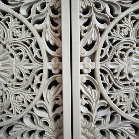 купить дизайнерскую тумбу из массива MH_135-28 в Москве и Санкт-Петербурге