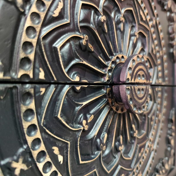 фото дизайнерской прикроватной тумбы из массива MH_145 Mini 2 купить дизайнерскую прикроватную тумбу из массива MH_145 Mini 2